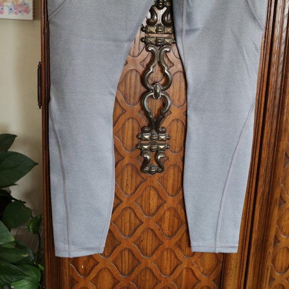 ATHLETA All In  7/8 Tights Style 210999 -  NWT! - Picture 9 of 14